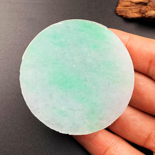 派瑞翡翠 翡翠原石 糯种 绿色 商品图1