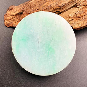 派瑞翡翠 翡翠原石 糯种 绿色