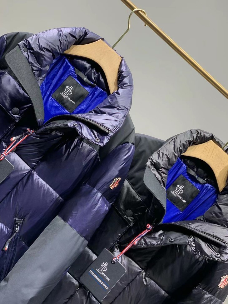 点此购买 蒙口男款滑雪立领羽绒服 ssy173484