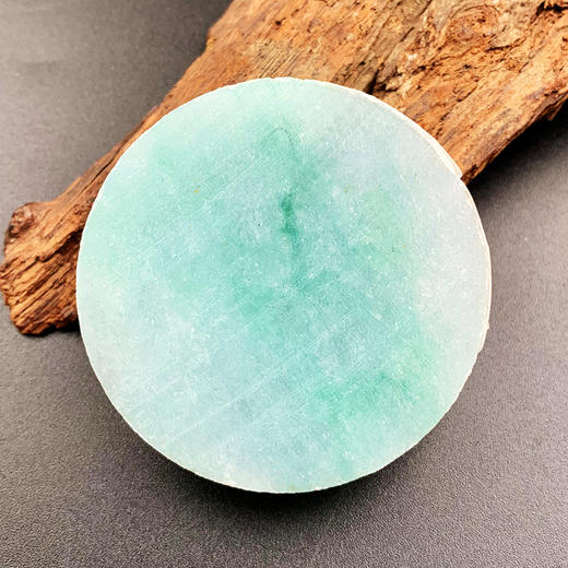 派瑞翡翠 翡翠原石 糯种 绿色 商品图1