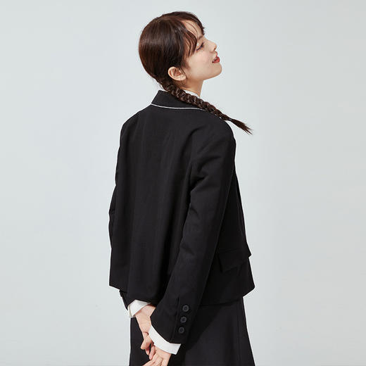 西遇小西装外套女2021年春新款jk学院风短款百搭休闲西服D0210123 商品图3