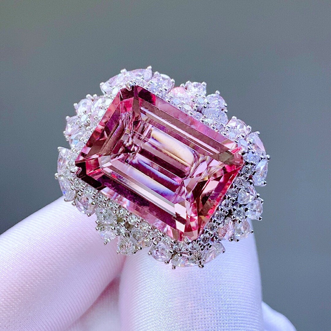 8ct,14.73g天然粉摩根石戒指吊坠两用款 - 贞玺珠宝