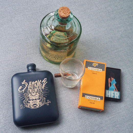 潮周边 - 威士忌酒壶 商品图1