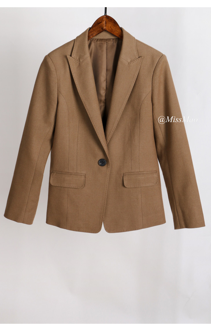 牛油果奶咖色羊毛西装,立体剪裁,高级干练气质!
