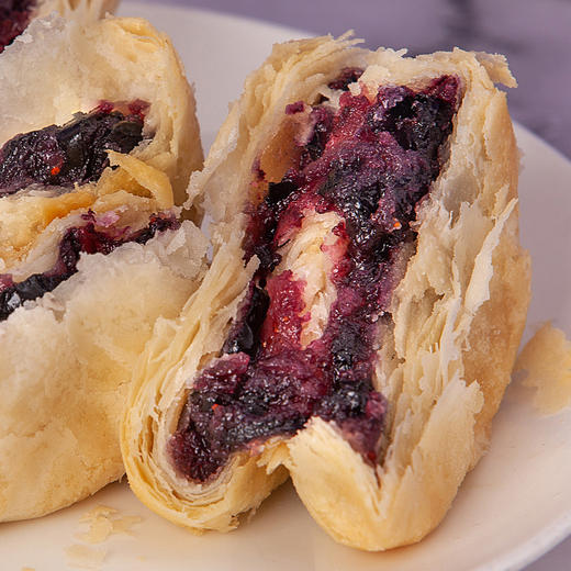 【顺丰直达】蓝莓饼,酥香可口,甜而不腻,让你吃到一颗颗蓝莓果肉的