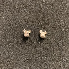 Bearbrick 金属耳钉