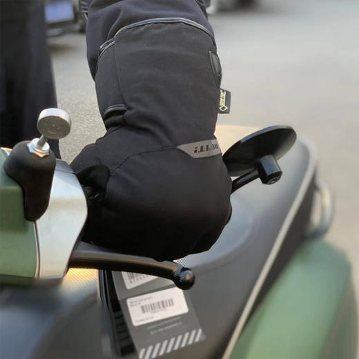 【特价】REVIT  CHEVAK GTX切克 冬季保暖骑行手套男款 商品图4