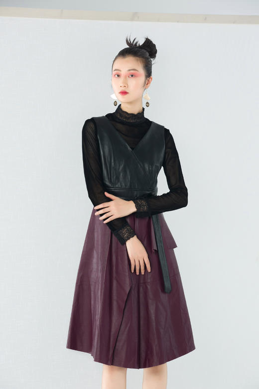 206PS106--紫色皮连衣裙--《冬季时尚系列》 商品图2
