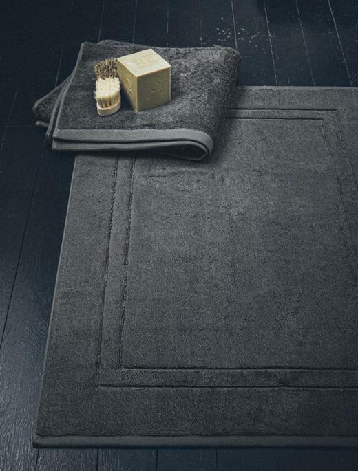 AT邸尔铂 · 法国进口奢华家纺伊桑Essentiel 基础单色系列浴室防滑垫 商品图0