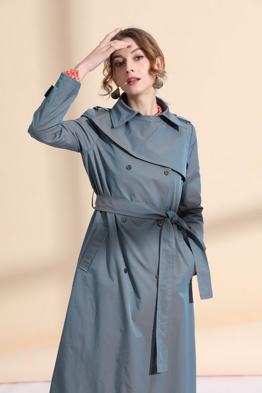 围脖式搭片后工字折风衣（附腰带） 商品图2