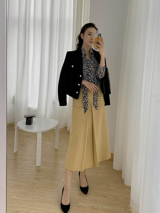 多口袋设计 姜黄色高腰A摆半身裙 商品图4