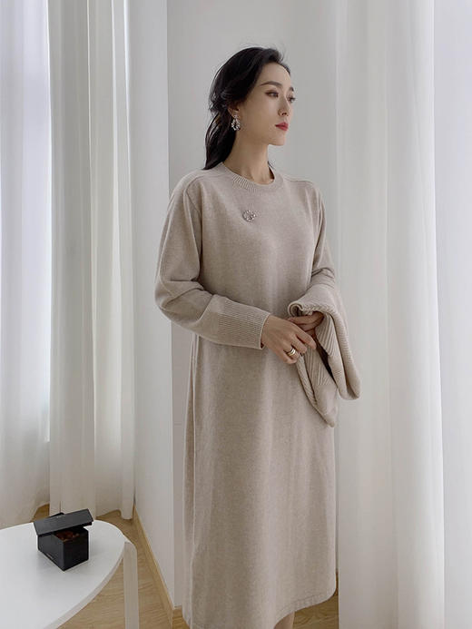米杏色羊毛针织连衣裙 商品图3