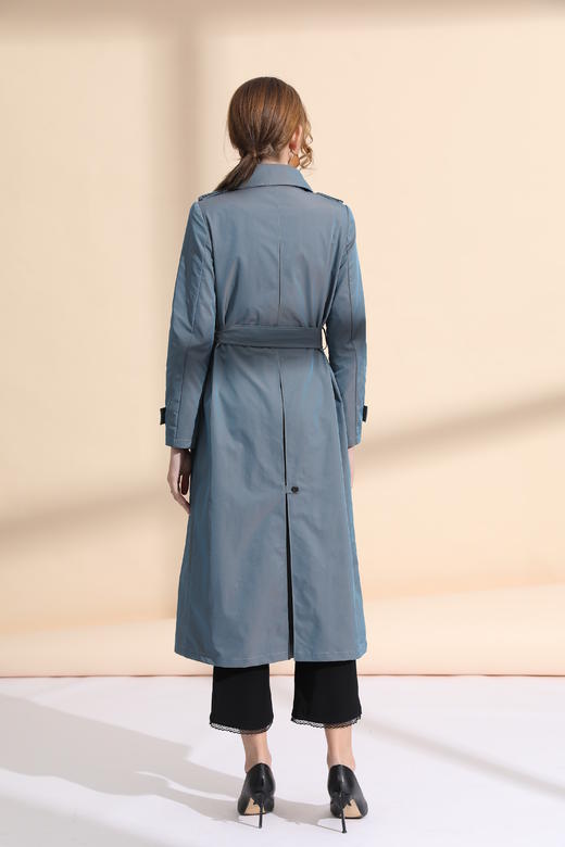 围脖式搭片后工字折风衣（附腰带） 商品图4