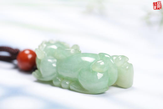 天然翡翠【貔貅】吊坠 配编织挂绳 商品图2
