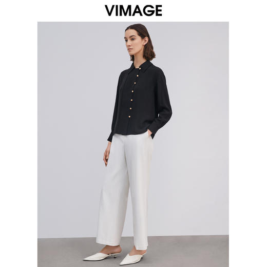 VIMAGE纬漫纪高级纯黑衬衫女休闲百搭翻领长袖衬衣V1509106D 商品图2