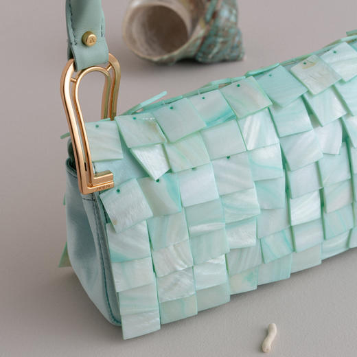 【默认微瑕 不退不换】贝母方块包 商品图1