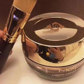 1楼毛戈平鱼子酱面膜65g