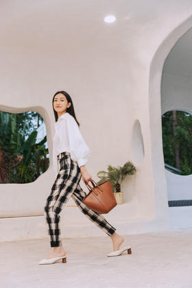 完美修饰梨形身材的万能裤