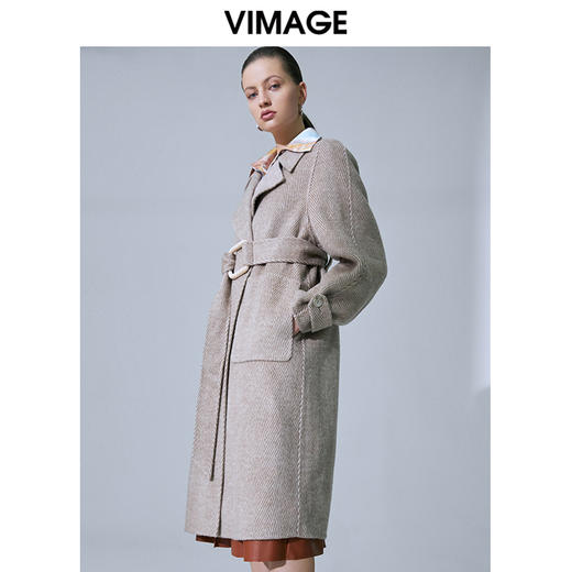  VIMAGE纬漫纪春季新款气质翻领收腰廓形显瘦长款羊毛呢大衣女V1514102 商品图4