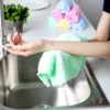 【洗碗不用洗洁精】蔓妮仙卡木纤维小方巾洗碗巾/刷碗布/百洁布，不沾油不掉毛，无需洗洁精，懒人神器（10条/包） 商品缩略图4