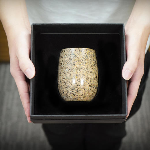 内蒙古麦饭石大度口杯（含精装礼盒）330ml 商品图4