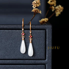 18K玫瑰金和田玉（白玉）镶钻耳饰--琵琶心语  /立体水滴16*6mm/总长42mm