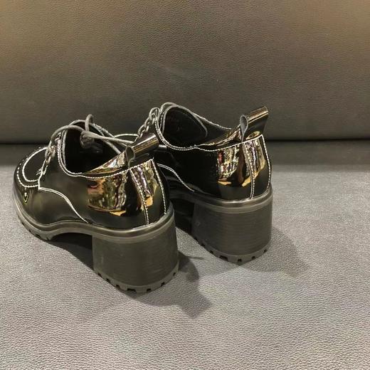 lfgj jeans BR102春季新品英伦系带头层牛漆皮深口单鞋 商品图4