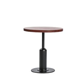亭立小圆桌