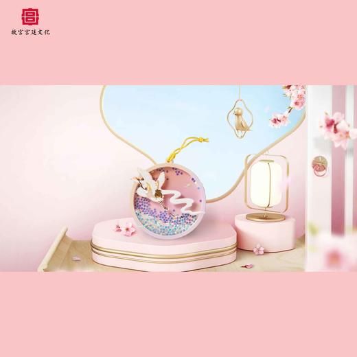 【采购专享】宫里的世界  灵动摇摇饰 紫禁绮遇系列（两款随机发） 商品图4