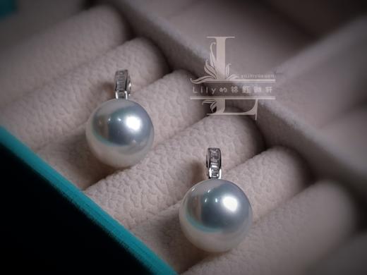 “”月光银冷皮澳白珍珠耳钉 商品图0