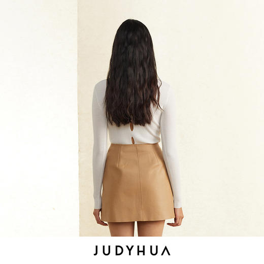 JUDYHUA 背部镂空设计针织打底上衣 商品图3