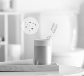  要想口腔健康，记得常给牙刷消消毒哦！ 