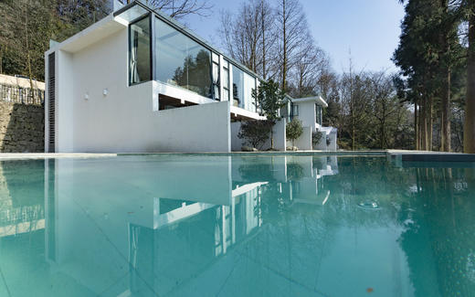 【赵公山-城外有星光山盟温泉民宿】纳凉耍水·玩熊猫谷，180°山景房私汤入户，无边泳池与山海为邻 商品图3