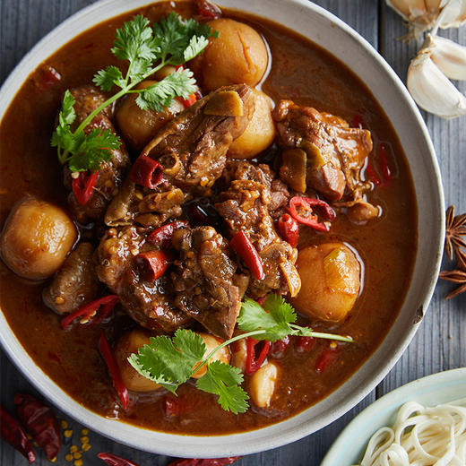 新疆大盘鸡 Xinjiang Sautéed Spicy Chicken 商品图3