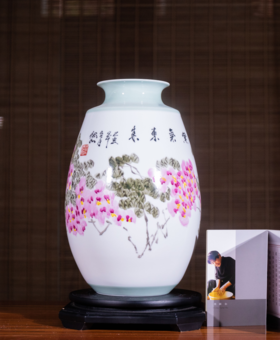 熊钢如:紫气东来赏瓶