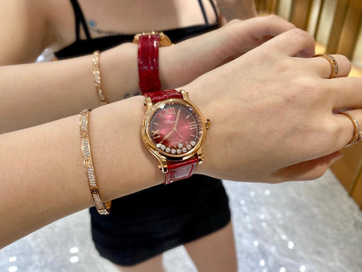 2021年新款 萧邦快乐钻石“中国红”
专柜新尺寸33mm！ 商品图10