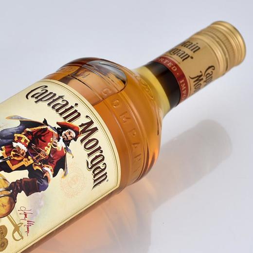 摩根船长原创金牌调味朗姆酒700ML 商品图3