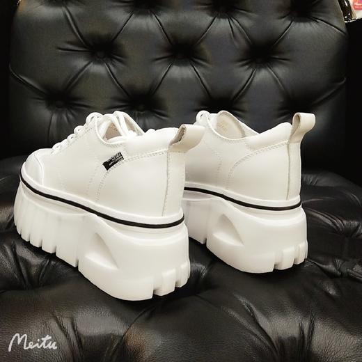 LFGJ.2260.真皮圆头厚底松糕小白鞋 商品图4