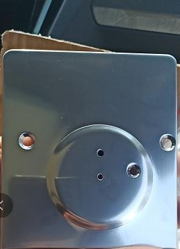 4.02.00237  半静态前针板（90-Φ2.2)-(注意此款是新款，中间直线孔位，下单注明区分） 40TY01000055 商品图0