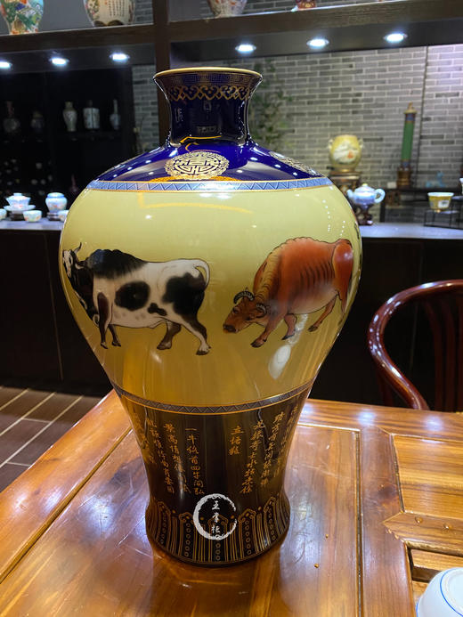 阳士琦：五牛图梅瓶 商品图0