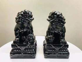 故宫狮/黑色-黄玉龙