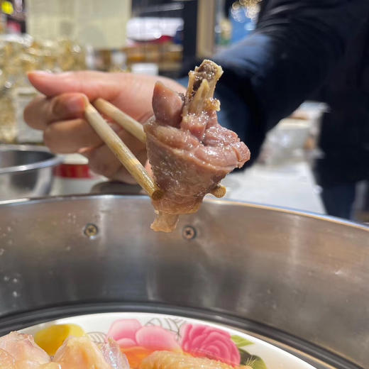 【溧阳压缸咸草鸡】精选溧阳散养草鸡草鸡，蒸煮皆美味 不咸不淡，肉香紧实有嚼劲，自吃推荐食材！ 商品图4