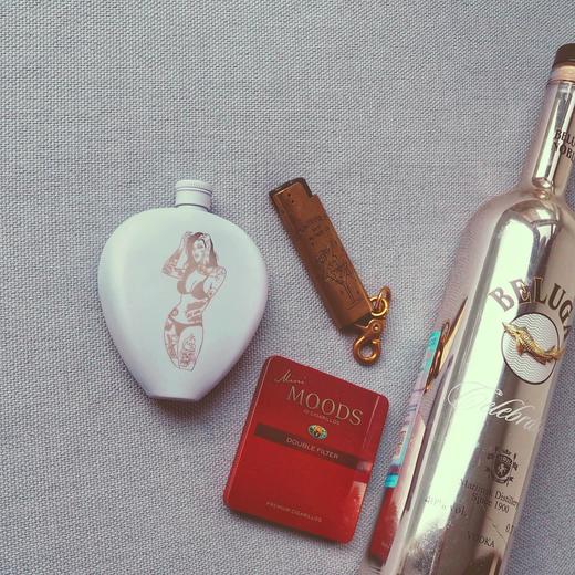 潮周边 - 威士忌酒壶 商品图0