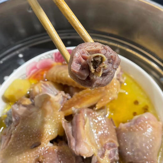 【溧阳压缸咸草鸡】精选溧阳散养草鸡草鸡，蒸煮皆美味 不咸不淡，肉香紧实有嚼劲，自吃推荐食材！ 商品图5