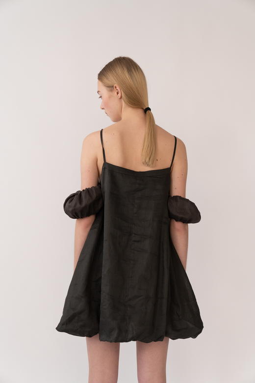 泡泡袖吊带花苞裙 商品图2