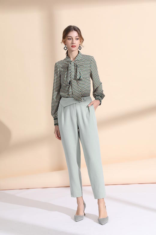 织带装饰拼接上衣（附飘带） 商品图2