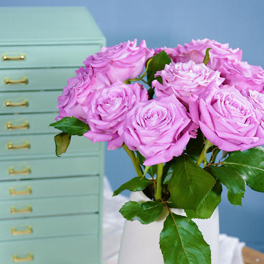 碧海玫瑰【眼里一片海，我却不肯蓝】简小姐精选 高端稀有香芋紫色玫瑰  碧海玫瑰 10枝 2件包邮 下单5天发货 商品图9