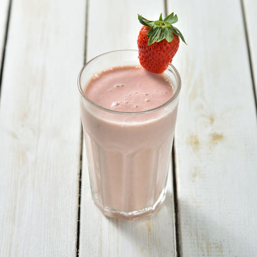 新鲜草莓酸奶果昔 商品图0