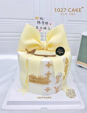 1027CAKE | 奢侈品LV   蝴蝶结 LV礼物盒 翻糖装饰蛋糕 2