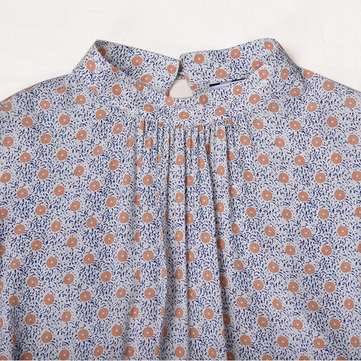 圣三利女装  气质优雅半高领碎花衬衫SL121E01 商品图5